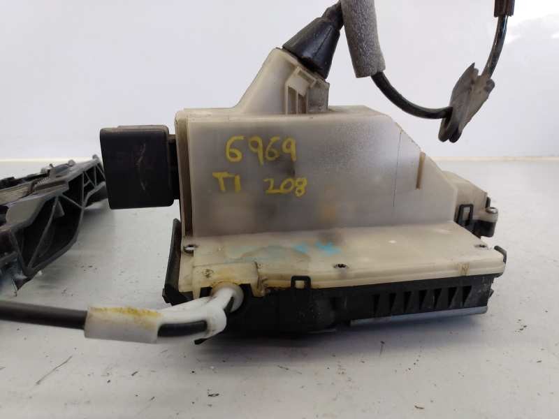 Recambio de cerradura puerta trasera izquierda para peugeot 208 access referencia OEM IAM 9688080880  E1-A4-40-1