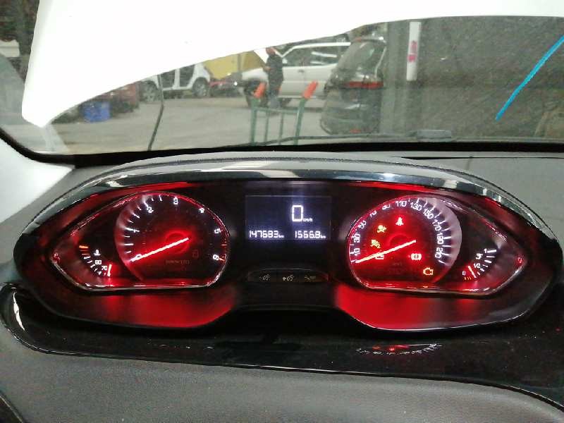 Recambio de cuadro instrumentos para peugeot 208 access referencia OEM IAM 9801904080 1610826880 E3-B2-43-3