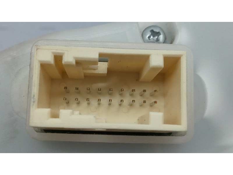 Recambio de cuadro instrumentos para peugeot 208 access referencia OEM IAM 9801904080 1610826880 E3-B2-43-3