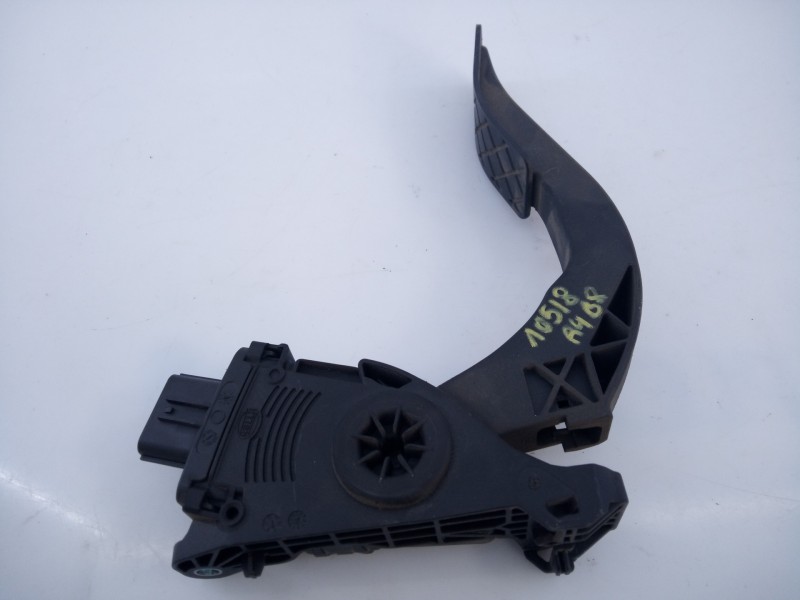 Recambio de pedal acelerador para audi a4 ber. (b8) s line sportpaket / plus referencia OEM IAM 8K1721523  E2-A1-13-5
