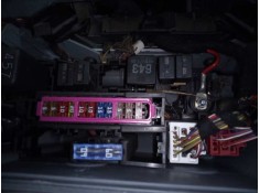 CAJA RELES / FUSIBLES 