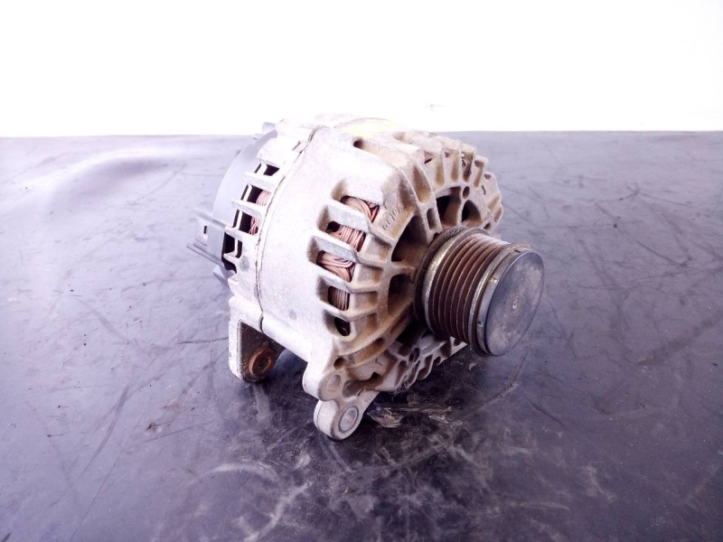 Recambio de alternador para volkswagen golf vi (5k1) cosmo referencia OEM IAM 03L903023F  P3-B5-24-2