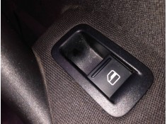 MANDO ELEVALUNAS TRASERO DERECHO 