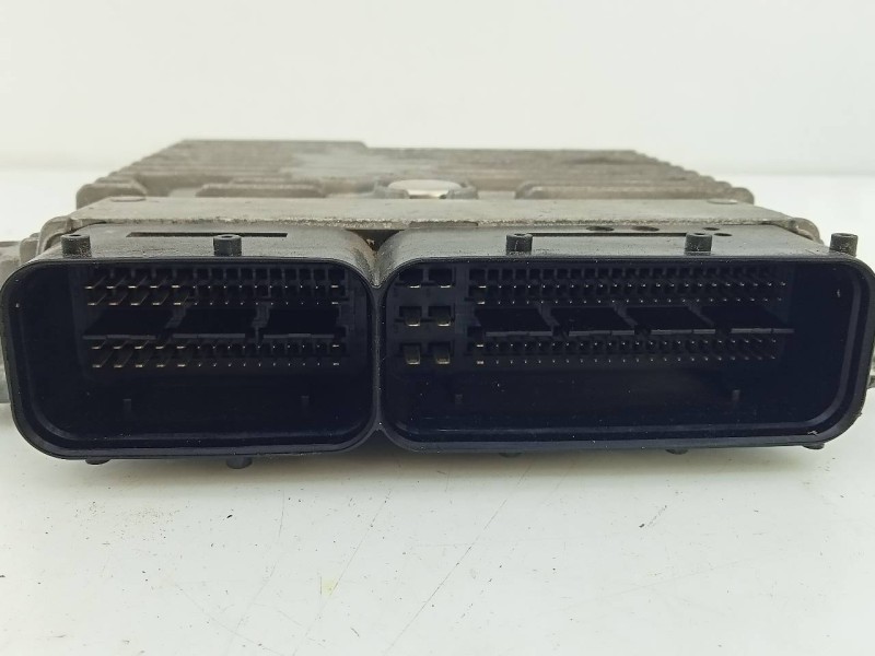 Recambio de centralita motor uce para skoda spaceback (5h) active referencia OEM IAM 03L906023LK 5WP42686AA E2-A1-45-3