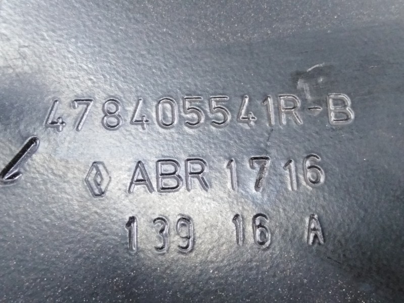 Recambio de abs para renault captur zen referencia OEM IAM 4784005541RB 476601203R P3-A8-5-4