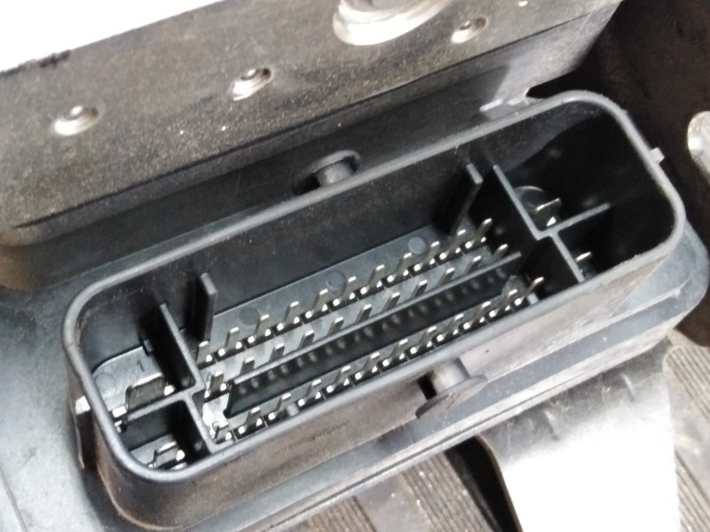 Recambio de abs para renault captur zen referencia OEM IAM 4784005541RB 476601203R P3-A8-5-4