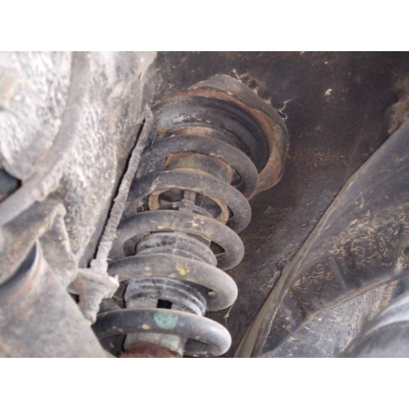 Recambio de amortiguador delantero izquierdo para mitsubishi montero (v60/v70) 3.2 di-d intense kaiteki (3-ptas.) referencia OEM