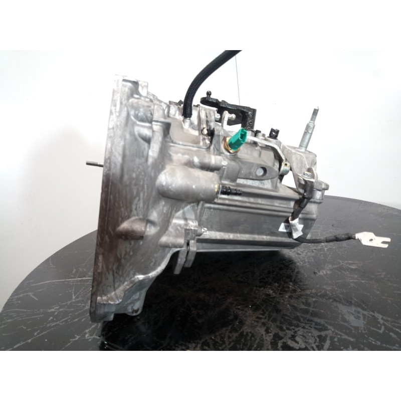 Recambio de caja cambios para dacia sandero iii stepaway referencia OEM IAM JT4004  M1-B3-162