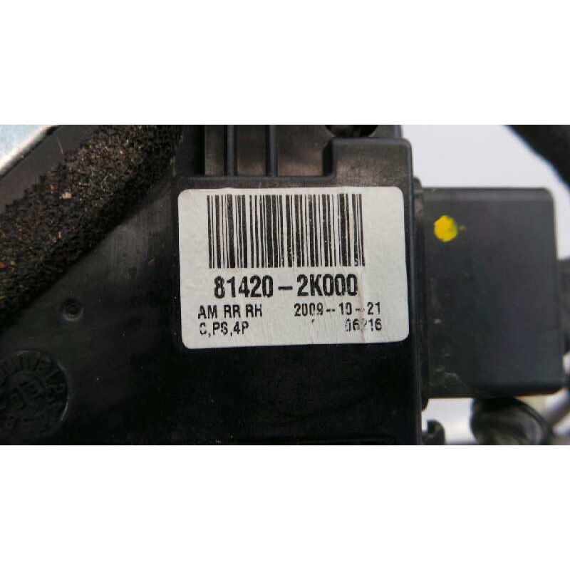Recambio de cerradura puerta trasera derecha para kia soul drive referencia OEM IAM 814202K000  E2-B5-61-1