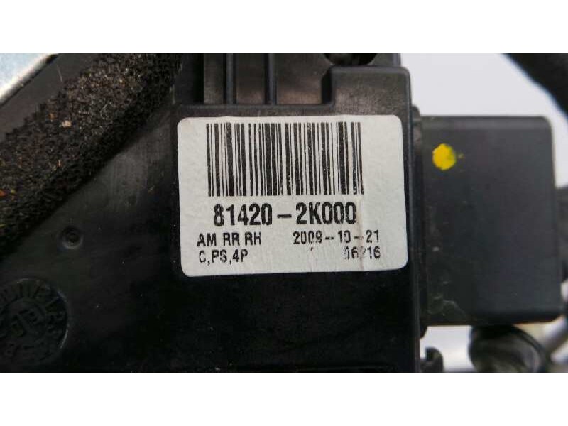 Recambio de cerradura puerta trasera derecha para kia soul drive referencia OEM IAM 814202K000  E2-B5-61-1
