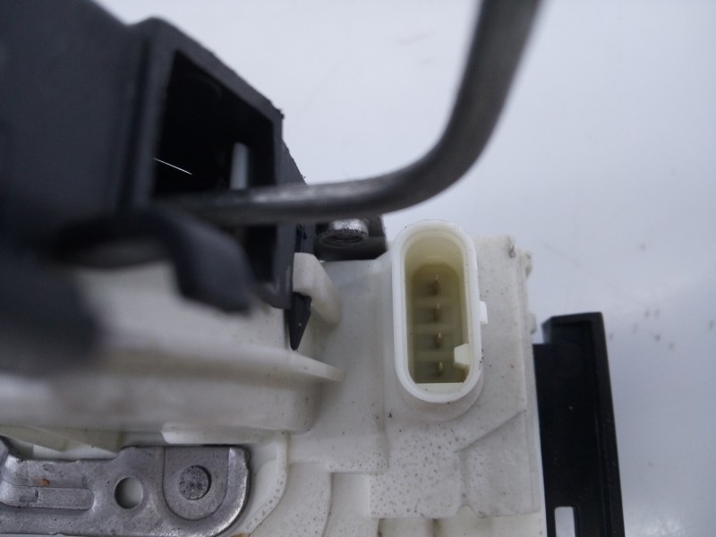 Recambio de cerradura puerta trasera izquierda para mercedes-benz clase gla (w156) gla 220 cdi 4-matic (156.905) referencia OEM 