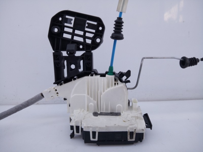 Recambio de cerradura puerta trasera izquierda para mercedes-benz clase gla (w156) gla 220 cdi 4-matic (156.905) referencia OEM 