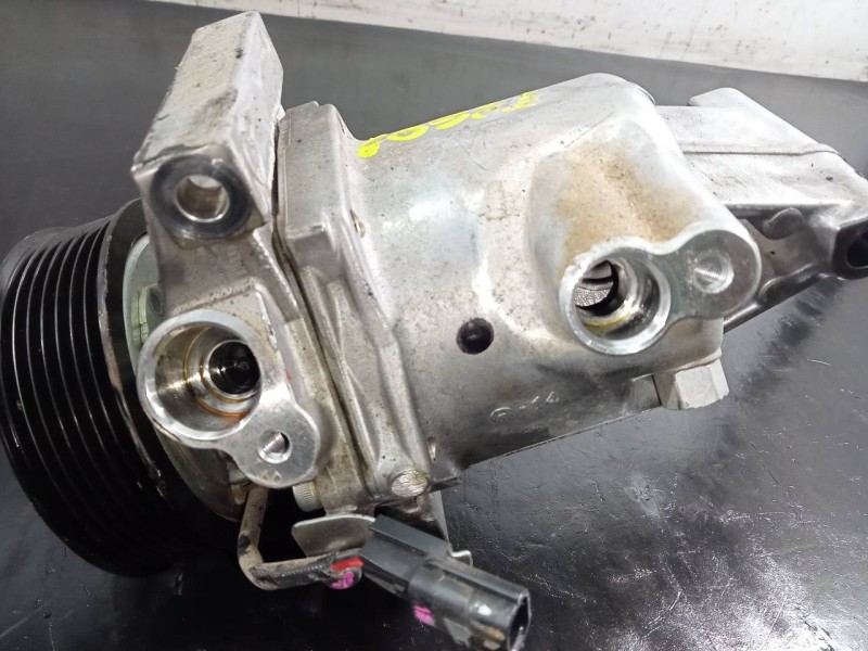 Recambio de compresor aire acondicionado para dacia sandero iii stepaway referencia OEM IAM 926008469R  P3-B3-18-1