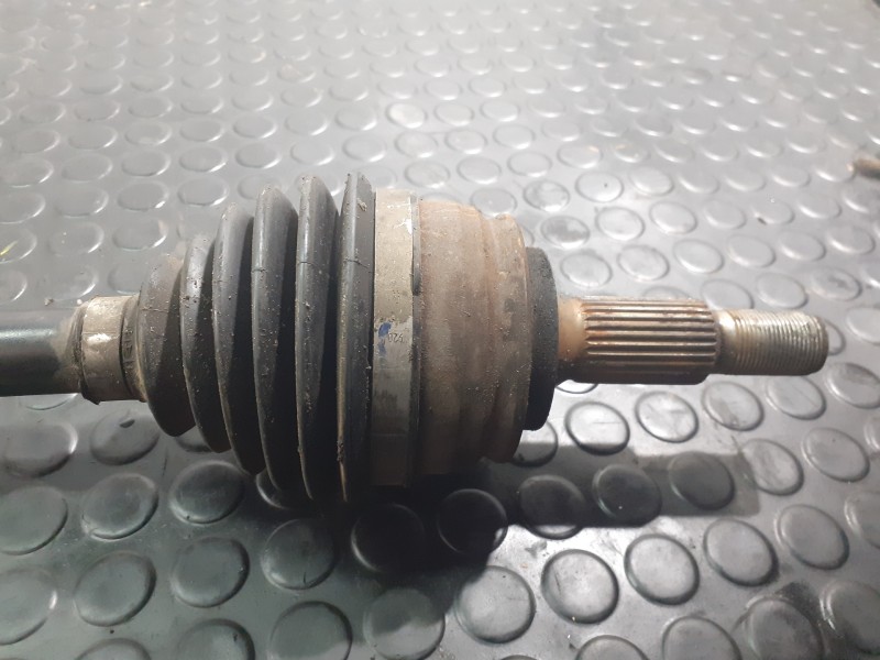 Recambio de transmision delantera derecha para peugeot 308 referencia OEM IAM 8PP48  P1-B6-18