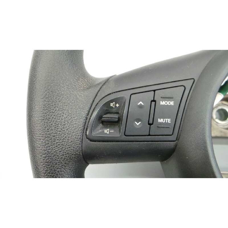 Recambio de volante para kia soul drive referencia OEM IAM   E2-B5-60-1