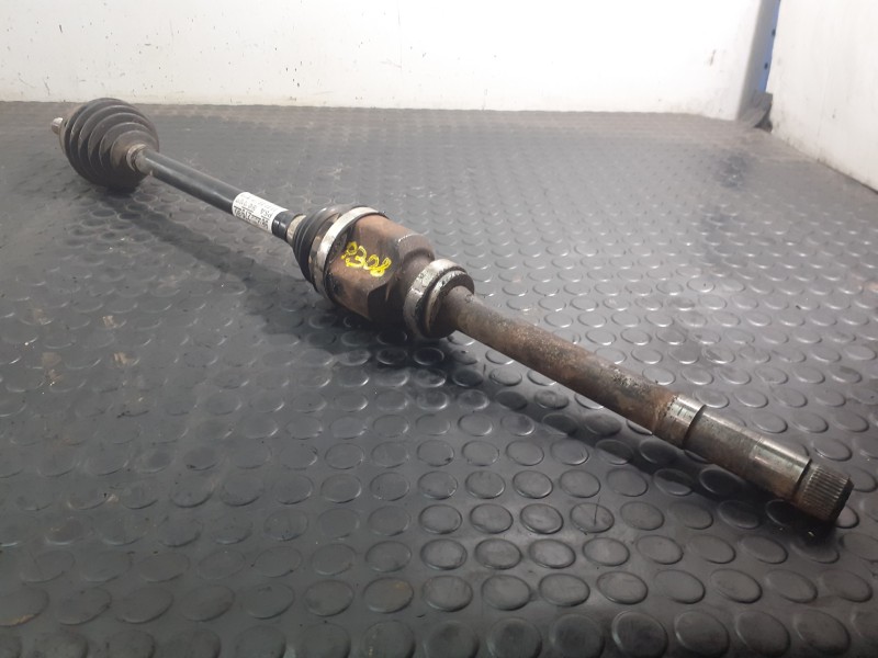 Recambio de transmision delantera derecha para peugeot 308 referencia OEM IAM 8PP48  P1-B6-18