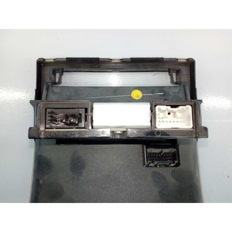 Recambio de mando climatizador para volvo v50 familiar referencia OEM IAM 30679647  E3-B5-43-1