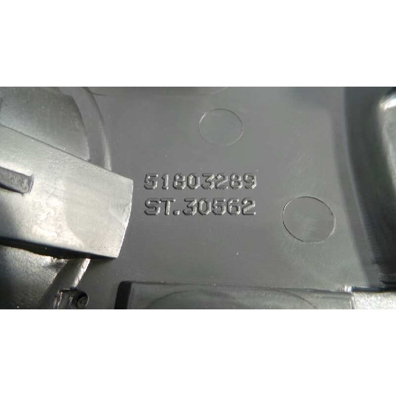 Recambio de salpicadero para fiat nuova 500 (150) lounge referencia OEM IAM 51803289  E2-B2-4-2