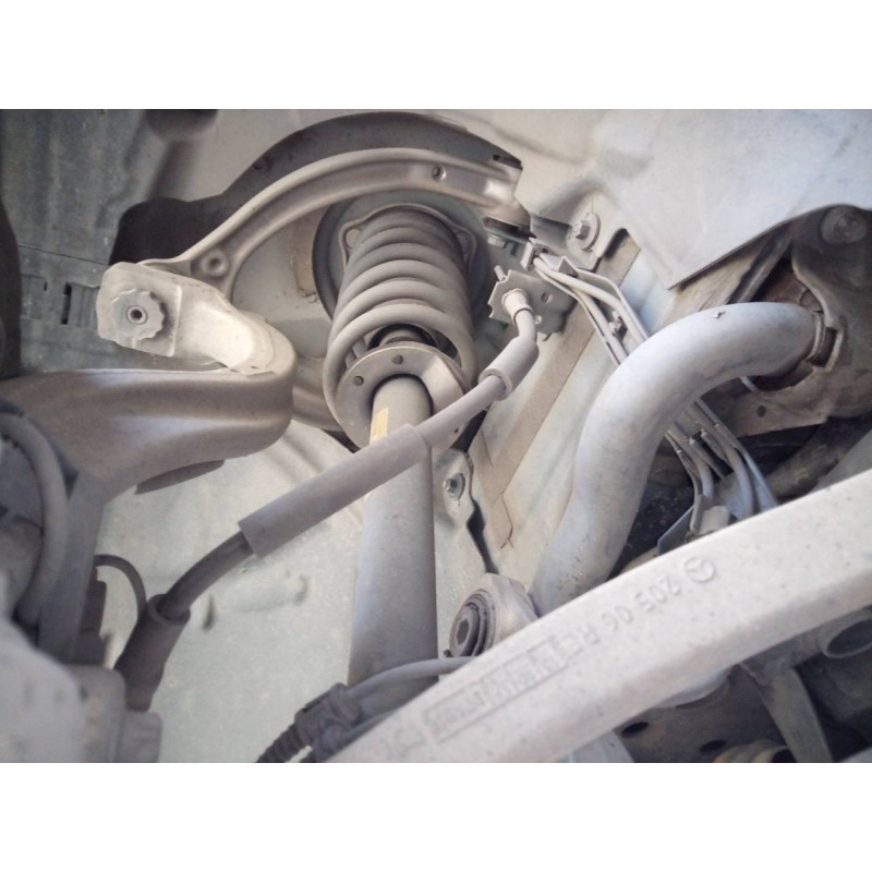 Recambio de amortiguador delantero derecho para mercedes-benz clase c (w205) lim. c 220 bluetec / d (205.004) referencia OEM IAM