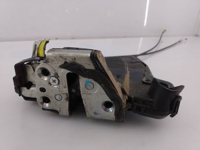 Recambio de cerradura puerta delantera izquierda para toyota auris hybrid advance referencia OEM IAM   E2-B4-30-1