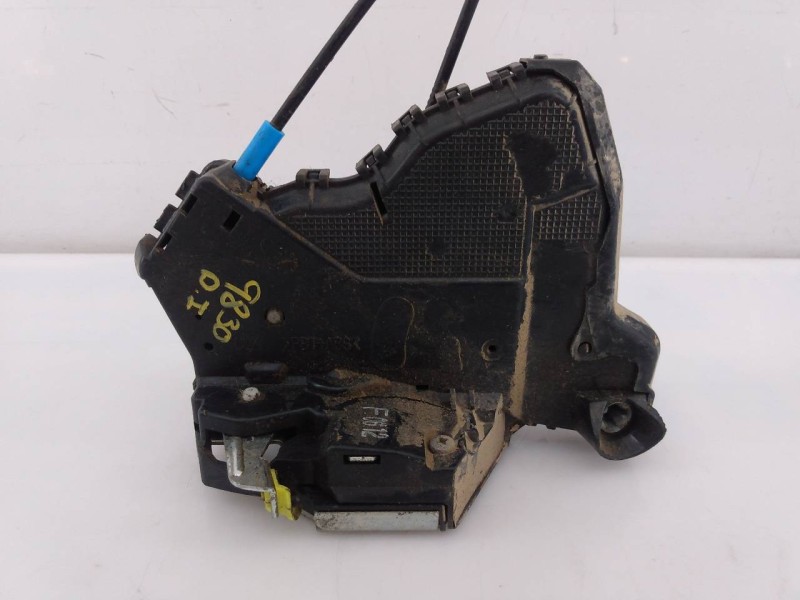 Recambio de cerradura puerta delantera izquierda para toyota auris hybrid advance referencia OEM IAM   E2-B4-30-1