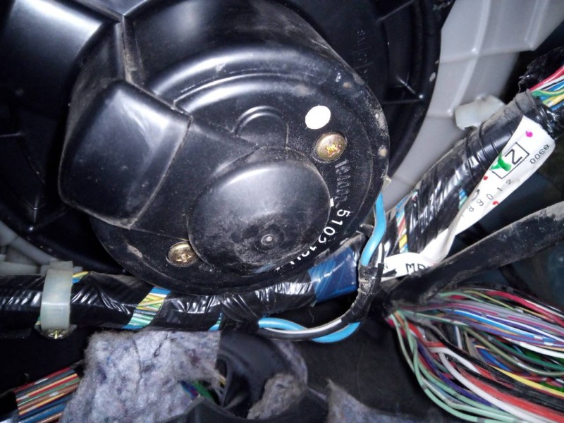 Recambio de ventilador calefaccion para mitsubishi montero (v60/v70) 3.2 di-d intense kaiteki (3-ptas.) referencia OEM IAM 51021