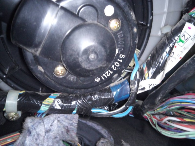 Recambio de ventilador calefaccion para mitsubishi montero (v60/v70) 3.2 di-d intense kaiteki (3-ptas.) referencia OEM IAM 51021