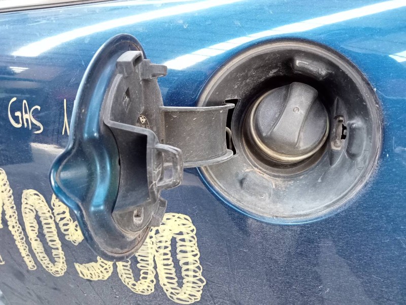 Recambio de tapa exterior combustible para mini mini (r50,r53) cooper referencia OEM IAM   