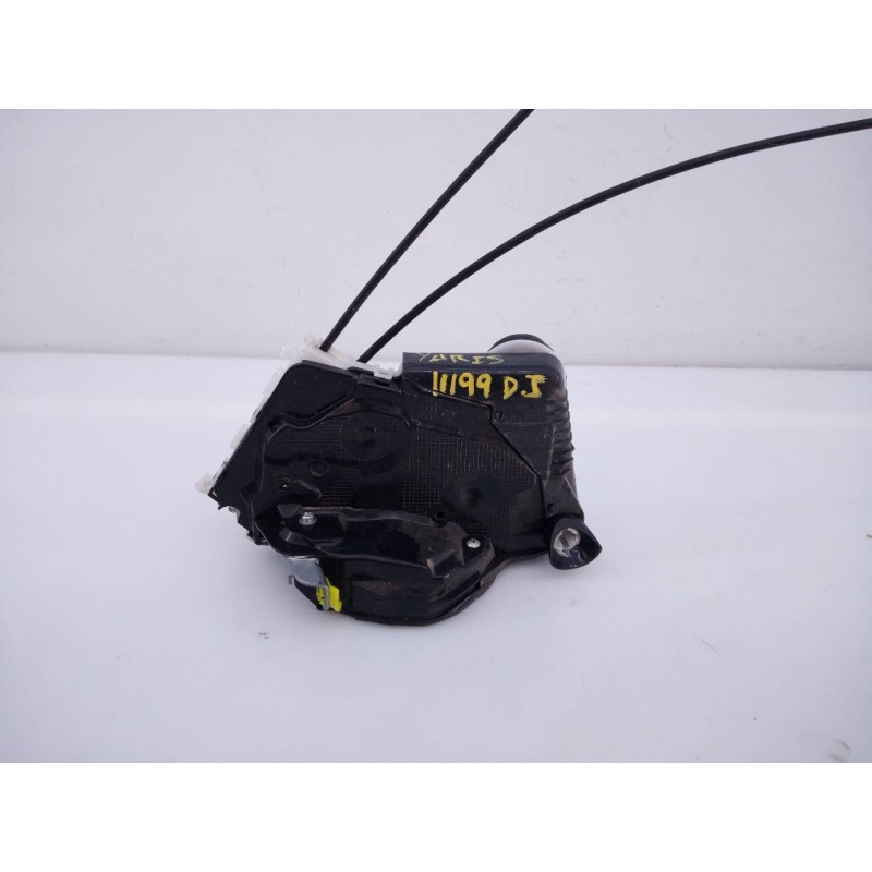 Recambio de cerradura puerta delantera izquierda para toyota yaris hybrid active referencia OEM IAM T4311140  E2-B4-45-1