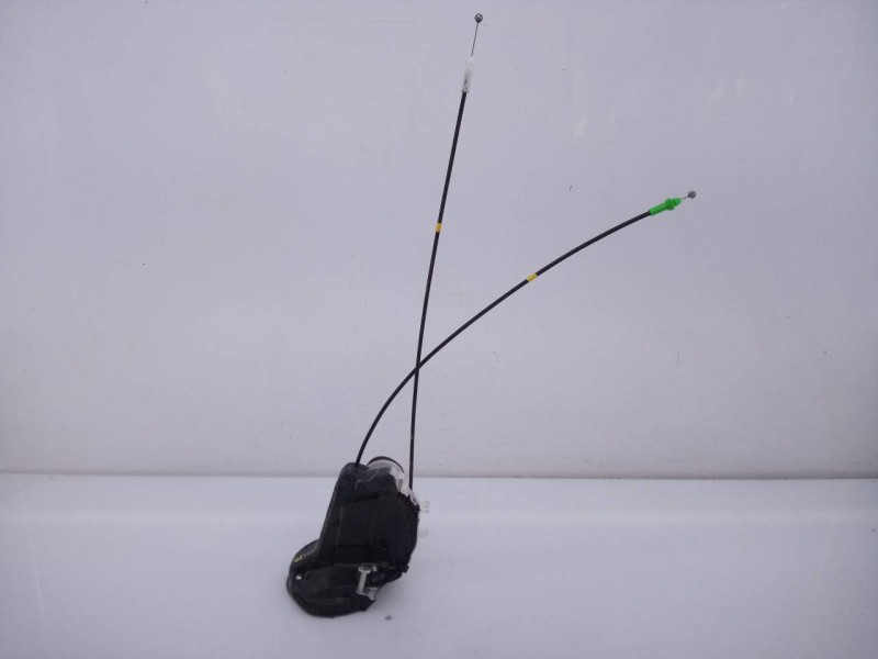 Recambio de cerradura puerta trasera derecha para toyota yaris hybrid active referencia OEM IAM   E2-B4-45-1