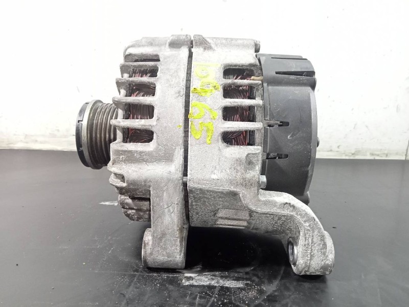 Recambio de alternador para bmw serie 1 lim. (f20) 120d referencia OEM IAM 8519890  P3-A4-2-5