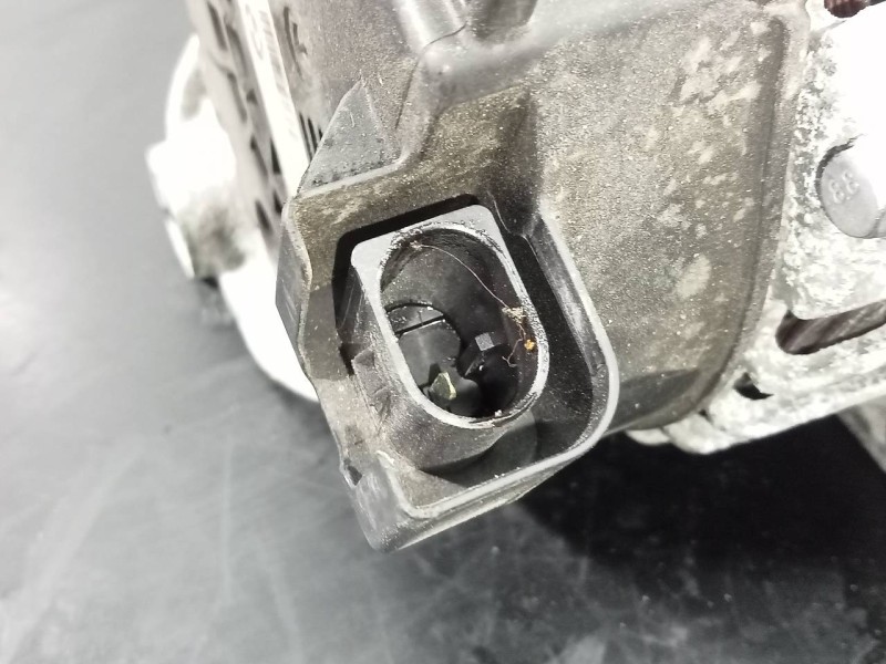 Recambio de alternador para bmw serie 1 lim. (f20) 120d referencia OEM IAM 8519890  P3-A4-2-5