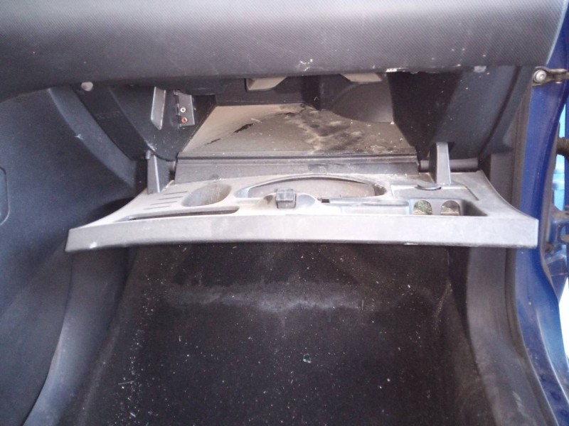 Recambio de guantera para peugeot 308 confort referencia OEM IAM   