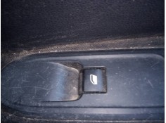 MANDO ELEVALUNAS DELANTERO DERECHO 