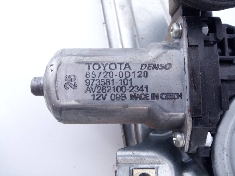 Recambio de elevalunas trasero derecho para toyota yaris hybrid active referencia OEM IAM 857200D120 973581101 E2-B4-50-2