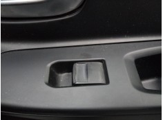 MANDO ELEVALUNAS DELANTERO DERECHO 