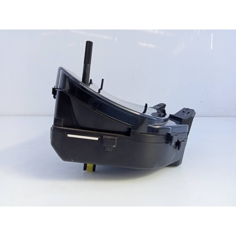 Recambio de cuadro instrumentos para toyota avensis (t27) advance referencia OEM IAM 8380005N30 MB2574707791 E3-B2-4-1