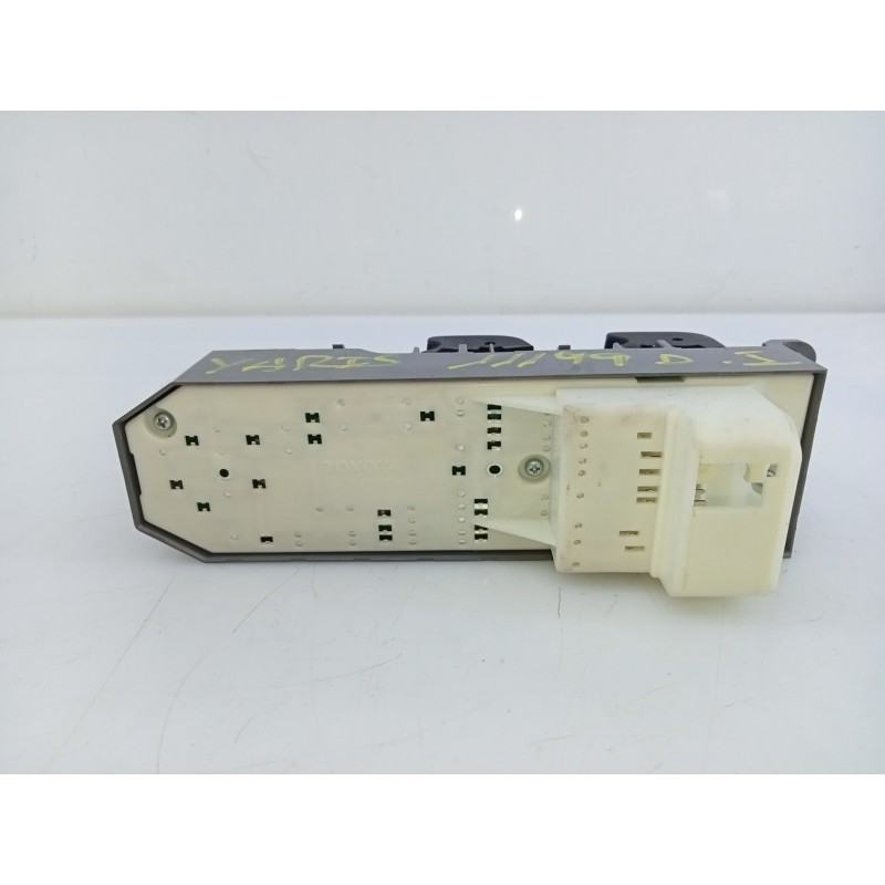 Recambio de mando elevalunas delantero izquierdo para toyota yaris hybrid active referencia OEM IAM   E3-B2-18-4