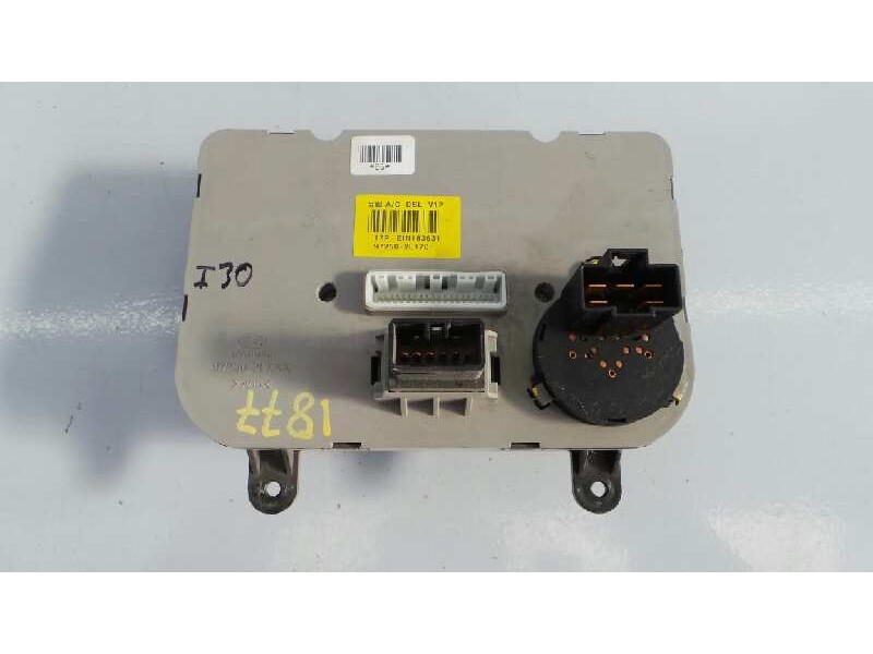 Recambio de mando calefaccion / aire acondicionado para hyundai i30 referencia OEM IAM 972502L170  E2-B5-60-1
