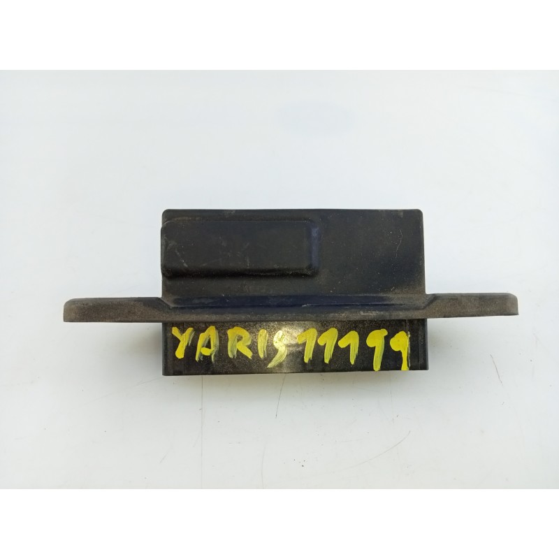 Recambio de maneta exterior porton para toyota yaris hybrid active referencia OEM IAM   E3-B2-18-4