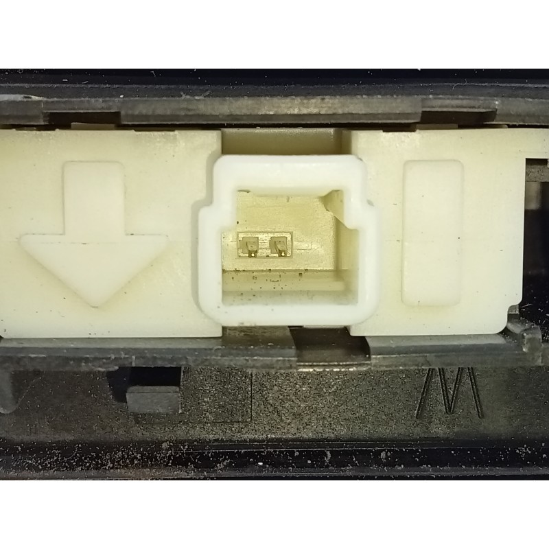 Recambio de maneta exterior porton para toyota yaris hybrid active referencia OEM IAM   E3-B2-18-4