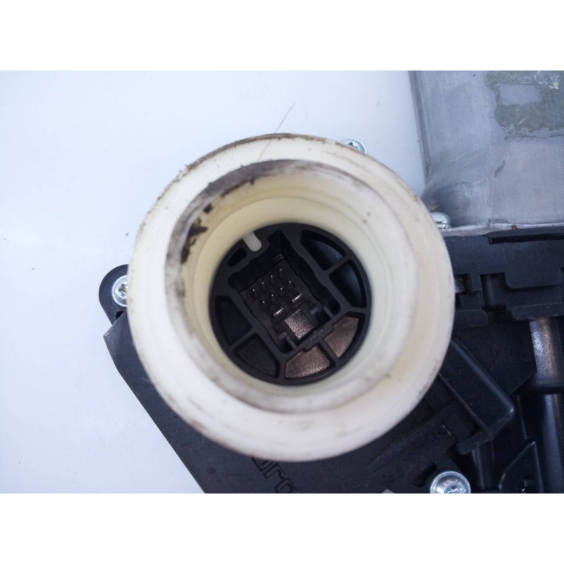 Recambio de elevalunas delantero derecho para toyota avensis (t27) advance referencia OEM IAM 8570102010  E2-B4-45-1