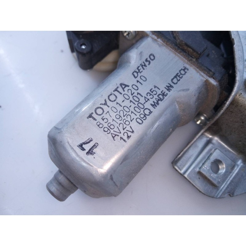 Recambio de elevalunas delantero derecho para toyota avensis (t27) advance referencia OEM IAM 8570102010  E2-B4-45-1
