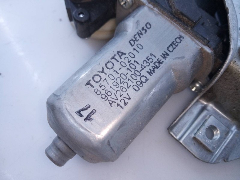 Recambio de elevalunas delantero derecho para toyota avensis (t27) advance referencia OEM IAM 8570102010  E2-B4-45-1