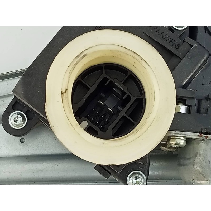 Recambio de elevalunas trasero derecho para toyota avensis (t27) advance referencia OEM IAM 977555201  E2-B4-53-1