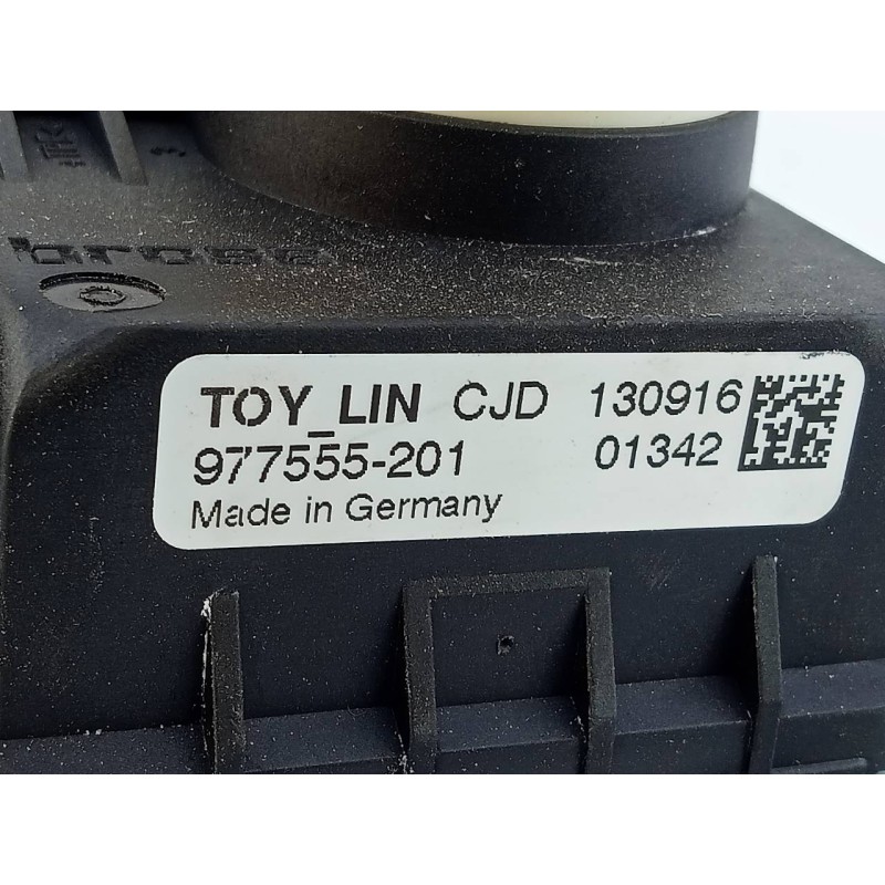 Recambio de elevalunas trasero derecho para toyota avensis (t27) advance referencia OEM IAM 977555201  E2-B4-53-1