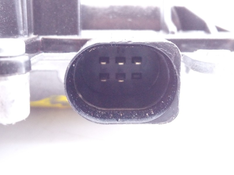 Recambio de motor cierre centralizado porton para audi q3 sportback (f3n) 35 tfsi s line referencia OEM IAM 5TA827887C  E1-A5-35
