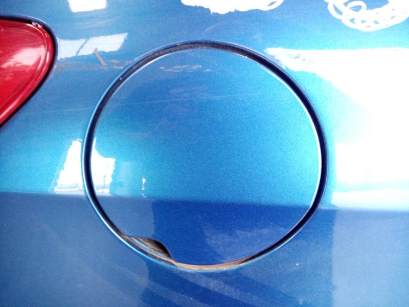 Recambio de tapa exterior combustible para peugeot 308 confort referencia OEM IAM   