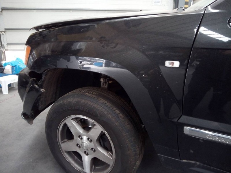 Recambio de aleta delantera izquierda para jeep gr. cherokee (wh) 3.0 crd limited referencia OEM IAM   