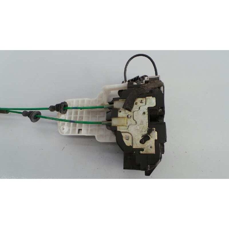 Recambio de cerradura puerta trasera derecha para hyundai i30 referencia OEM IAM 814202L000  E2-B5-61-1